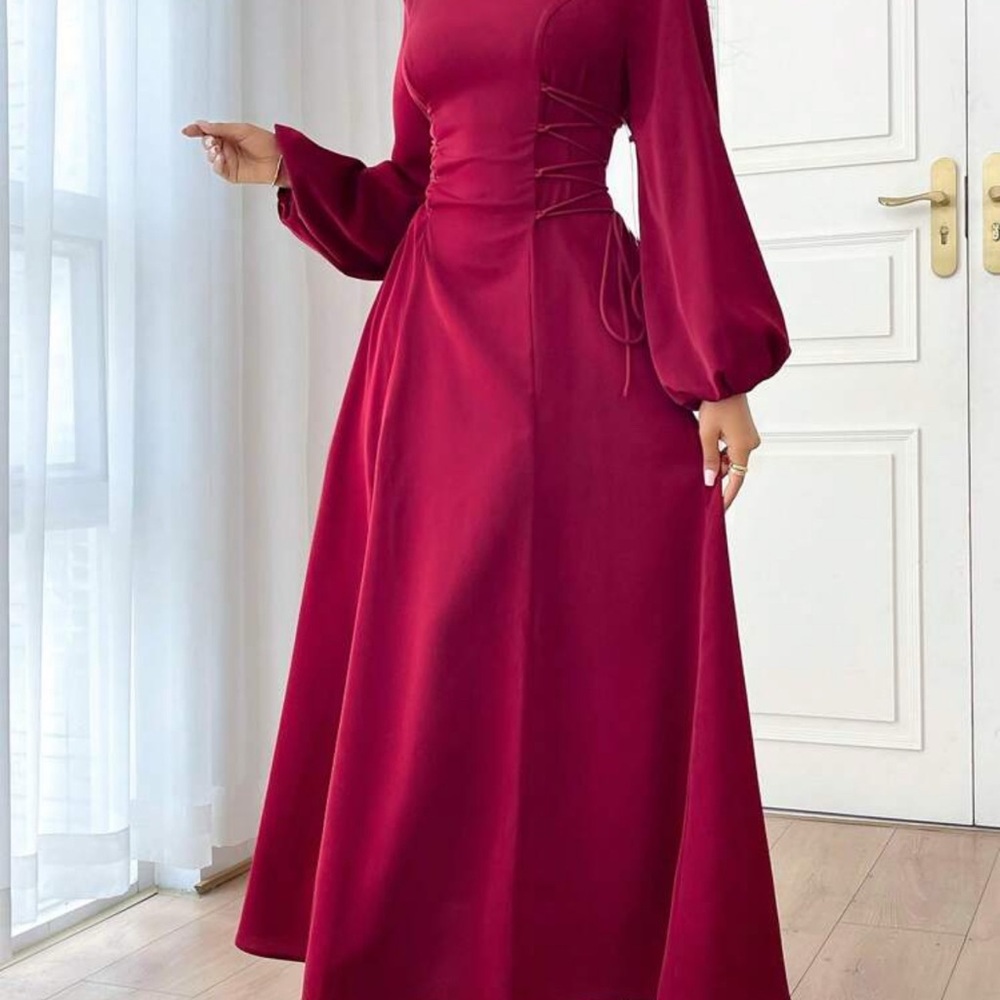 Elegant Burgundy Maxi Dress